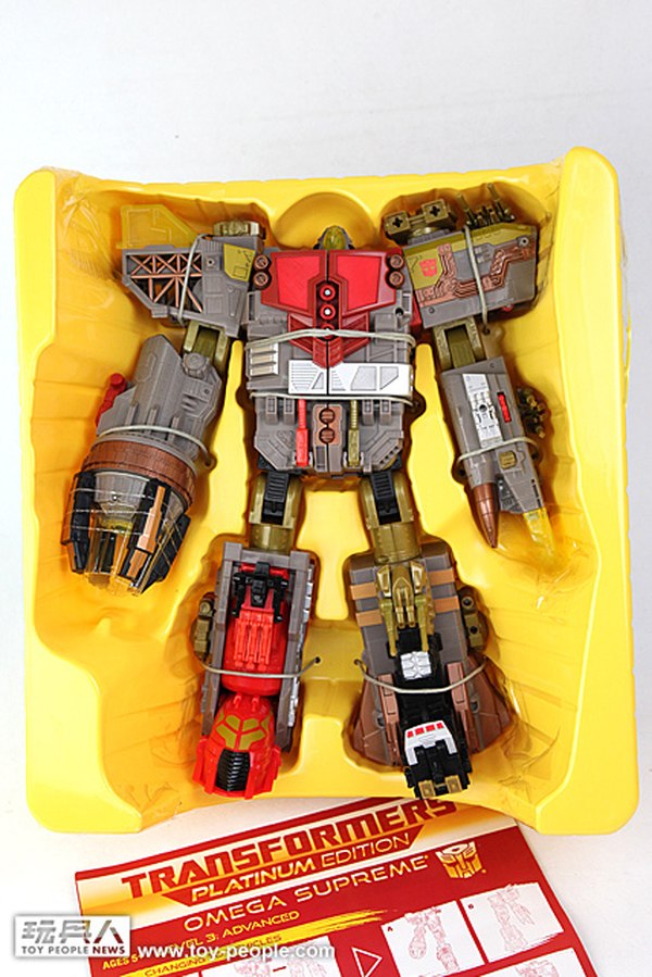 Transformers Platinum Edition Optimus Prime And Omega Supreme Image  (15 of 42)